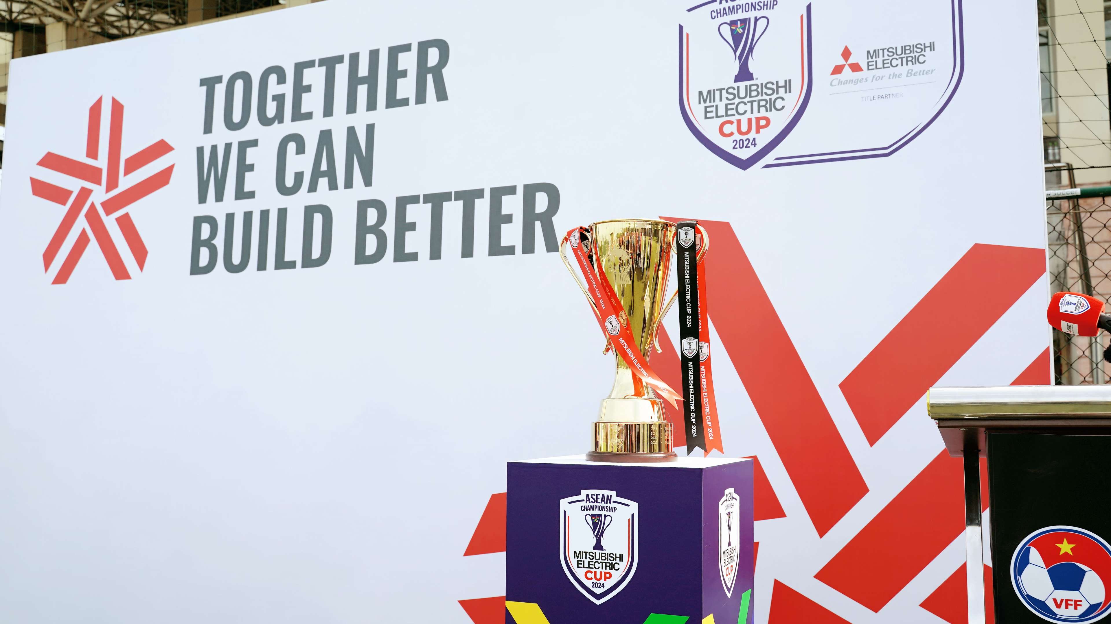 全球首艘碳 全球首艘碳